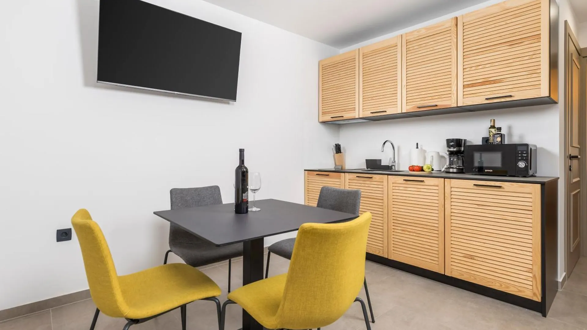 Pula Residence Rooms And Apartments Old City Center 0*,  Croatia