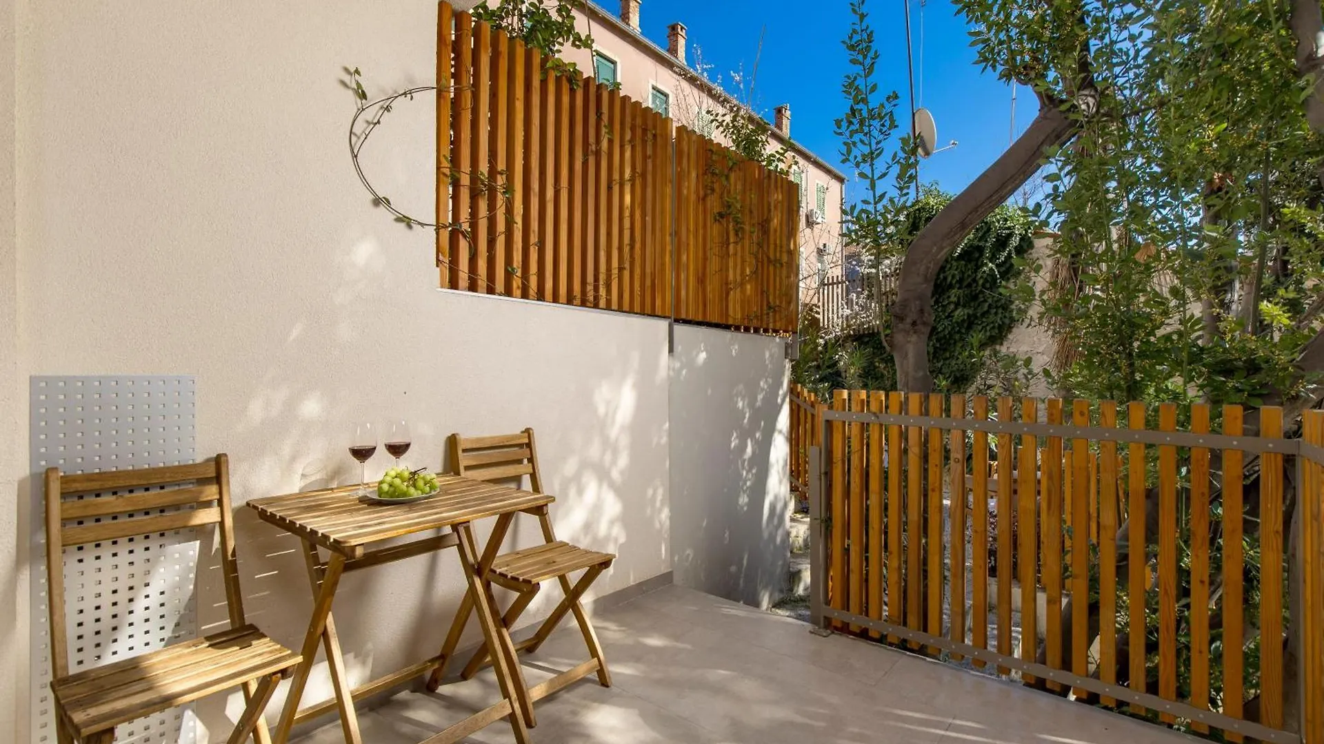 Pula Residence Rooms And Apartments Old City Center
