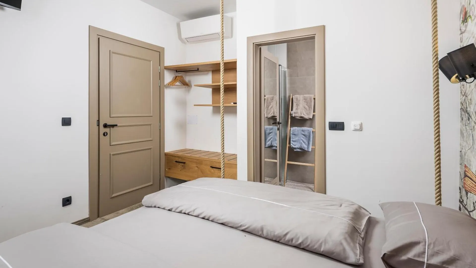 Pula Residence Rooms And Apartments Old City Center Croatia