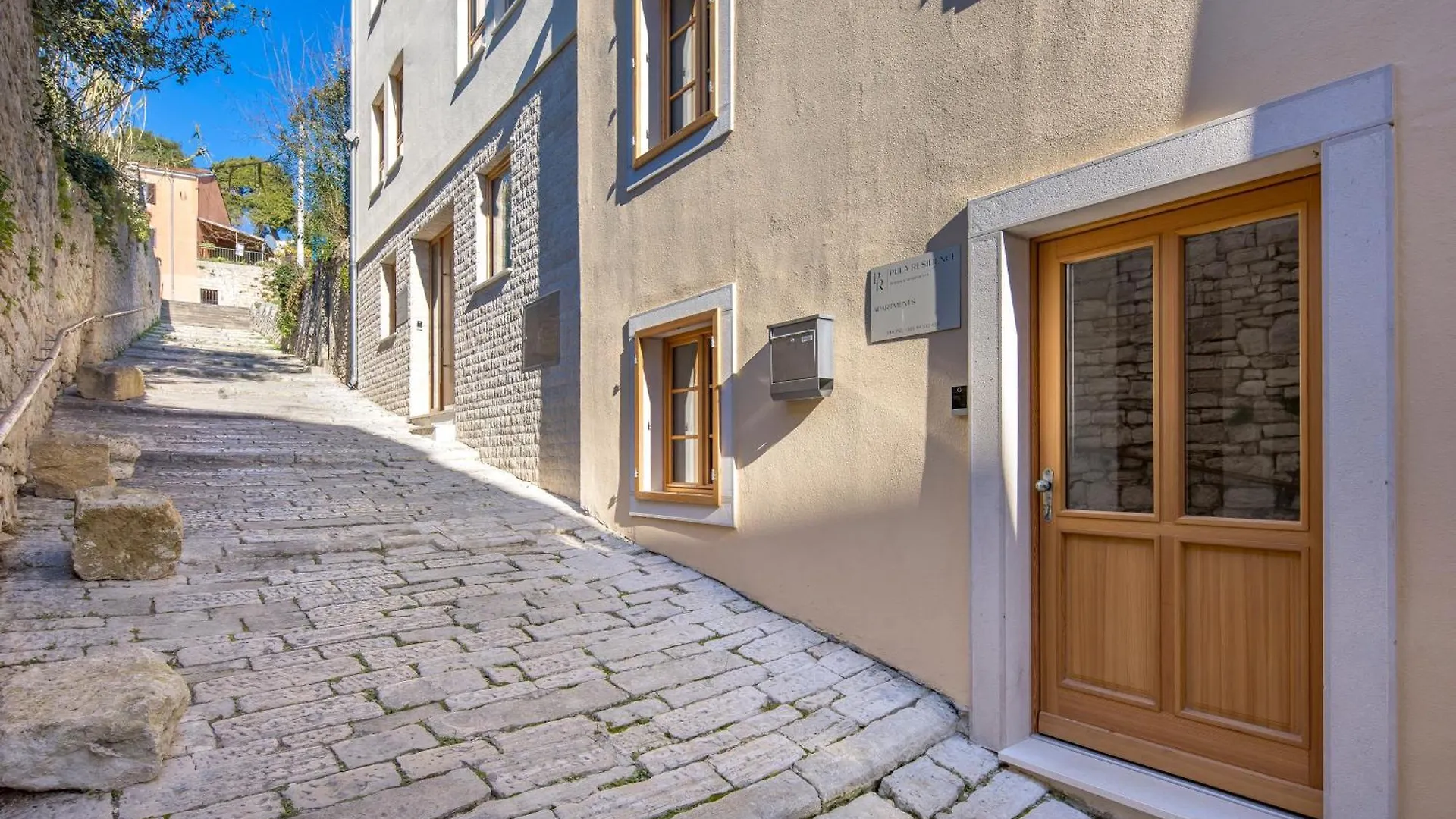 Pula Residence Rooms And Apartments Old City Center