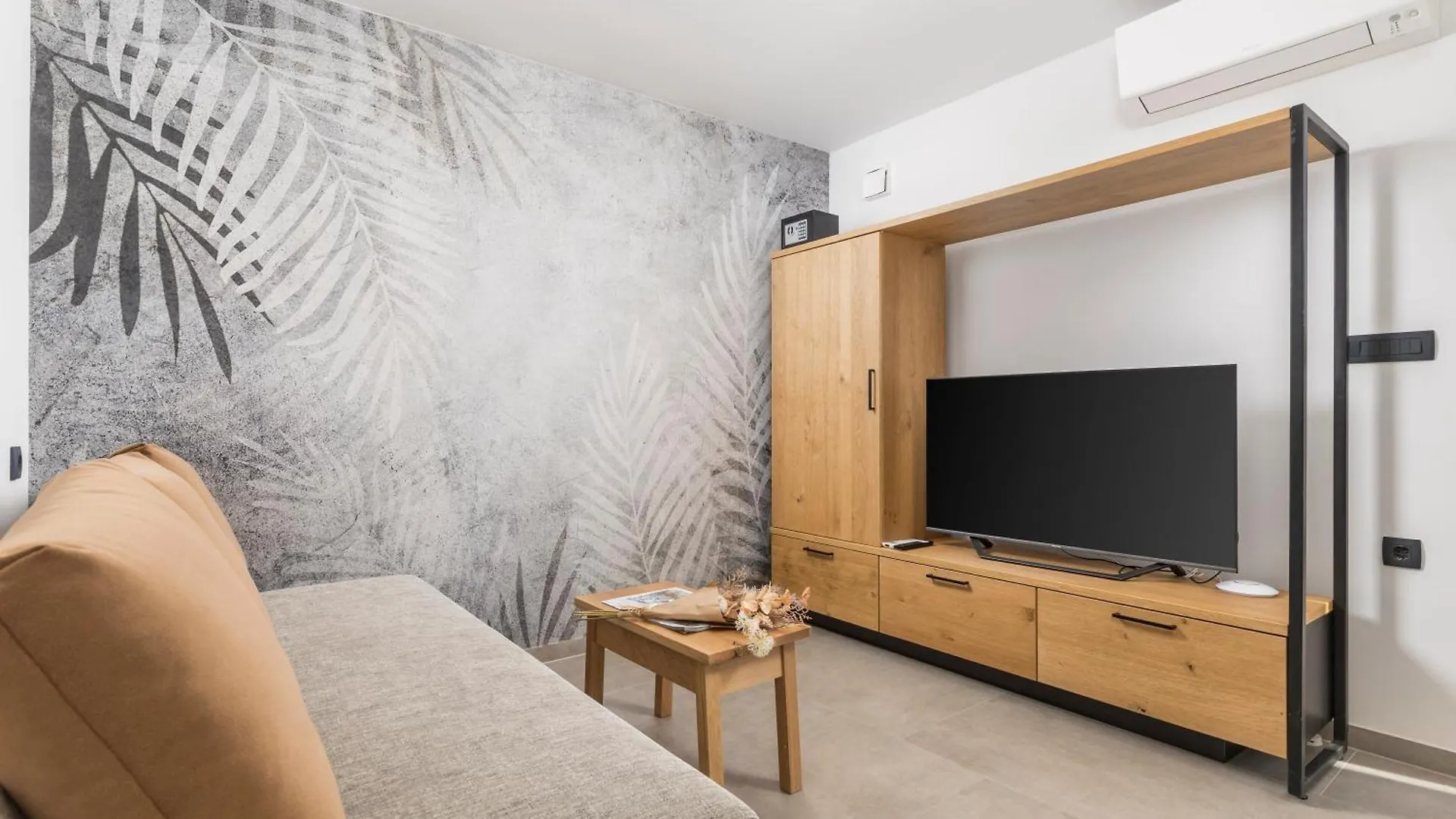 Pula Residence Rooms And Apartments Old City Center