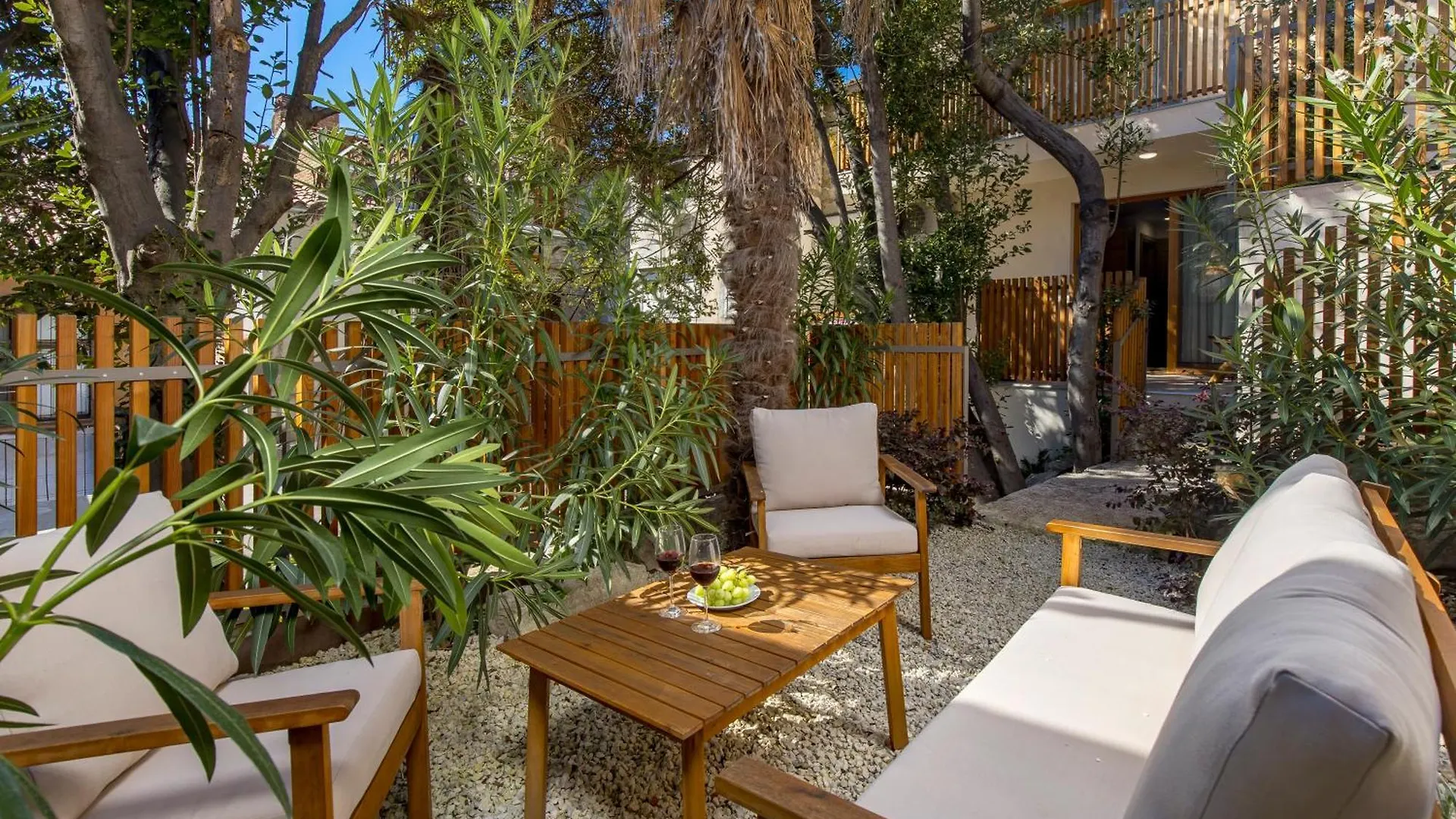 Pula Residence Rooms And Apartments Old City Center